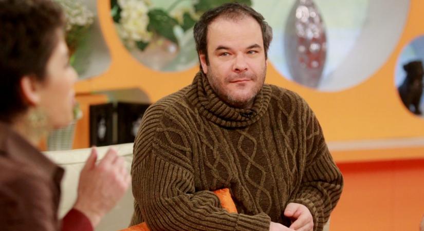 Közös gyertyagyújtással emlékeznek Kálloy Molnár Péterre Alsóörsön