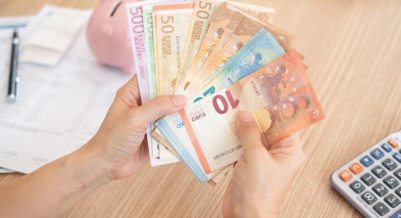 Az euróövezetben 2,2 százalékra gyorsult az éves infláció novemberben