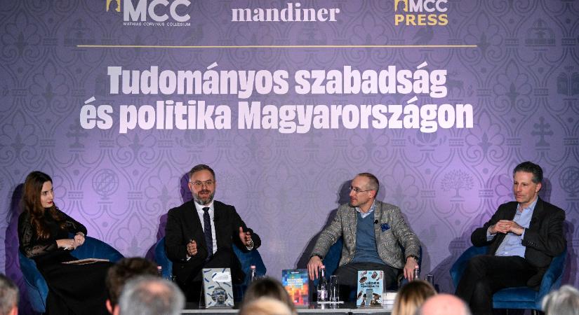 „Az egyetemeken szükség van a minimális szellemi sokszínűségre” – hármas könyvbemutatót tartottak az MCC-n