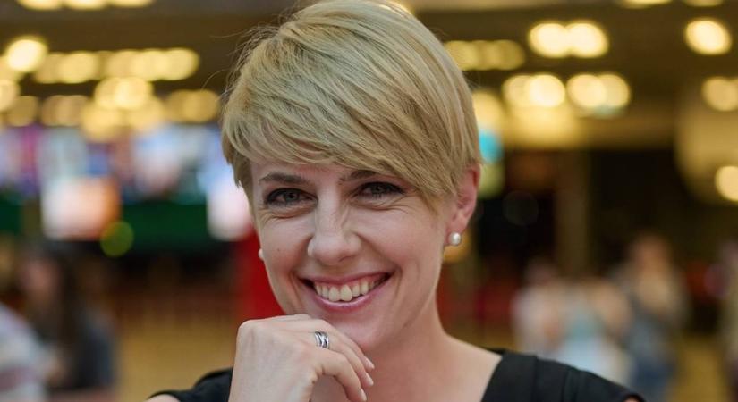 Így nézett ki Krug Emília 18 évesen – fel sem ismernéd ezen a fotón!