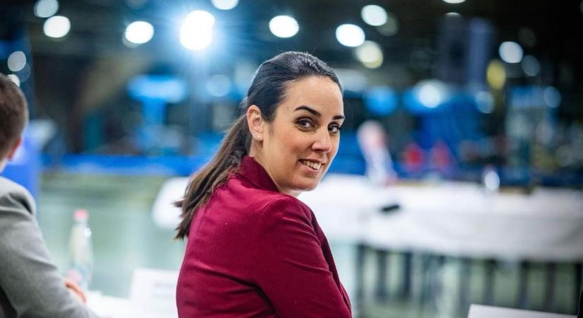 Janó-Veilandics Franciska: Karácsony Gergely fejezze be a zsarolást!