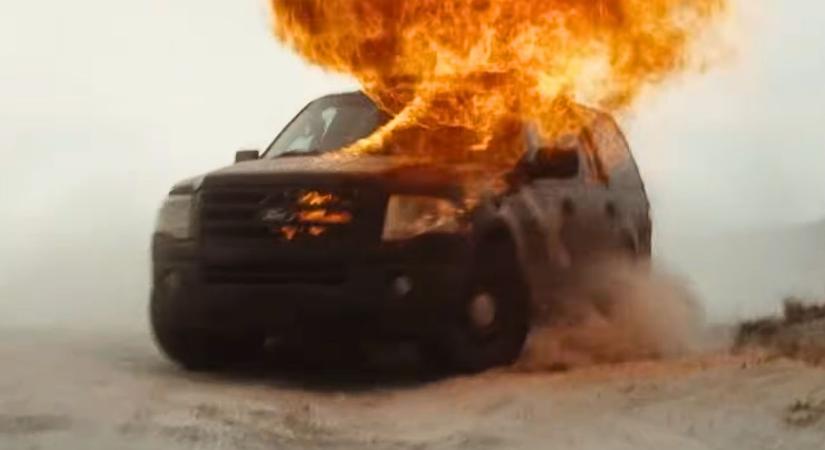 Mindenki ezt nézi? Világszerte rákaptak a nézők az új, 16-os krimithrillerre, itthon is streamelheted!