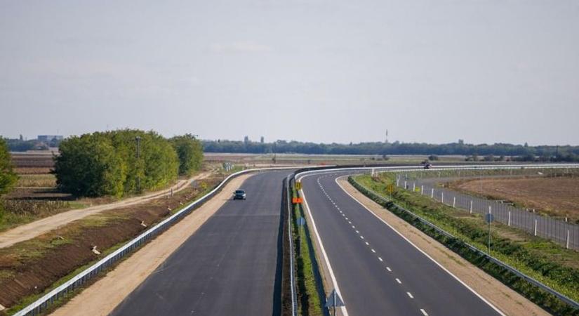 Megvan a dátum: még idén átadják az M4-es gyorsforgalmi út új szakaszát