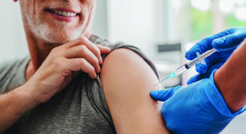 A háziorvosoknál kérhető az influenza és a Covid elleni oltás