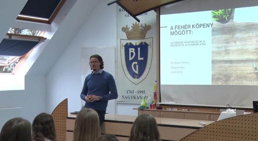 Orvosi hivatás testközelből – Mravik András előadása a BLG diákjainak