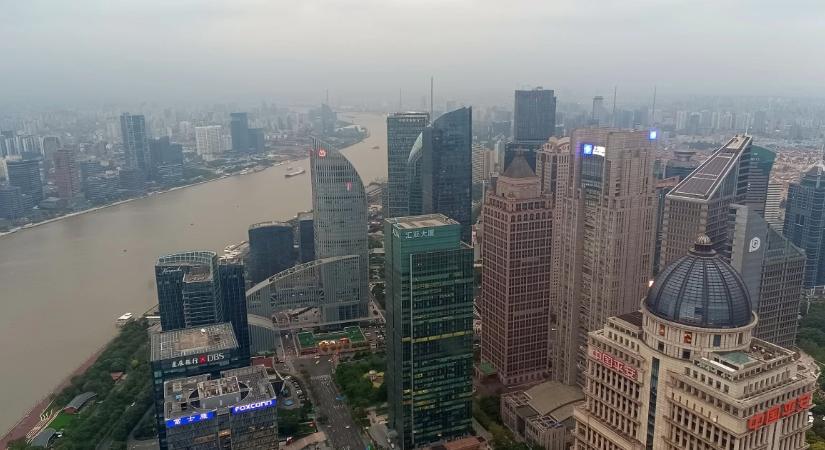 Akkora a baj Kínában, hogy megadóztatják a fogamzásgátlókat