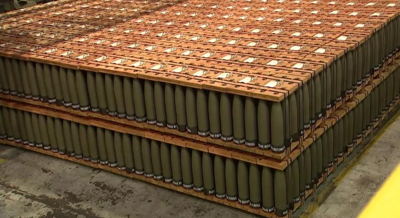 Közel 20 ezer darab lőszert loptak el egy német katonai teherautóból