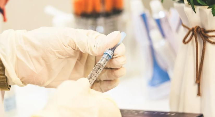 Kiadták a figyelmeztetést: többen is lélegeztetőgépre kerültek hamis botox injekció miatt