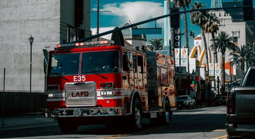 Vasrácsos kerítésre zuhant a favágó, nem élte túl