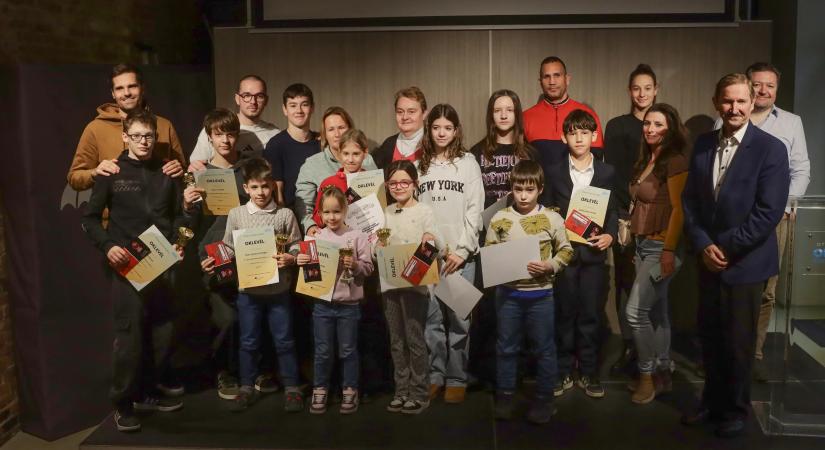 Átadtuk a bajnokoknak a serlegeket  Óbudai Ifjúsági Olimpia 2025