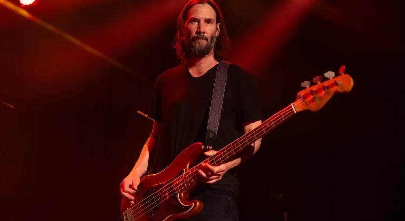 Keanu Reeves jövő nyáron Budapesten is fellép a zenekarával