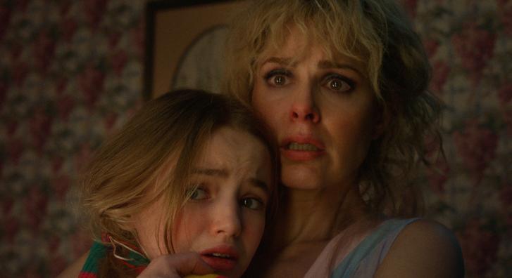 A Stranger Things alkotói elárulták, ezért volt szükséges az egyik színésznő cseréje