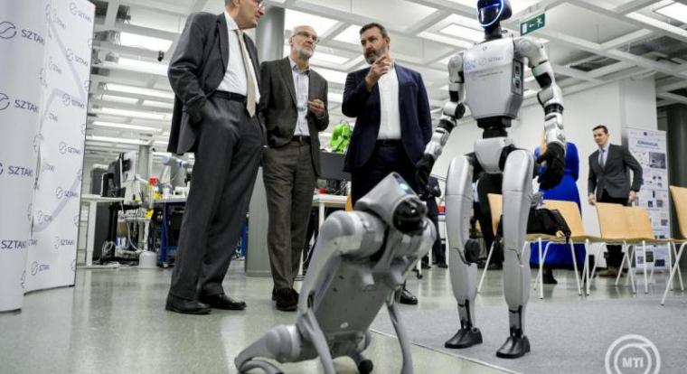 Magyarország beszáll a humanoid robotika versenyébe