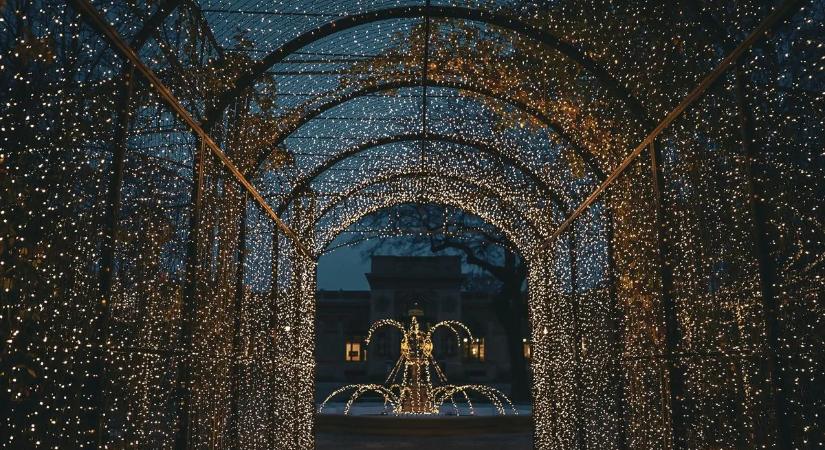 Fényárban úszik a Városliget, ezt a csodát mindenkinek látnia kell – fotók