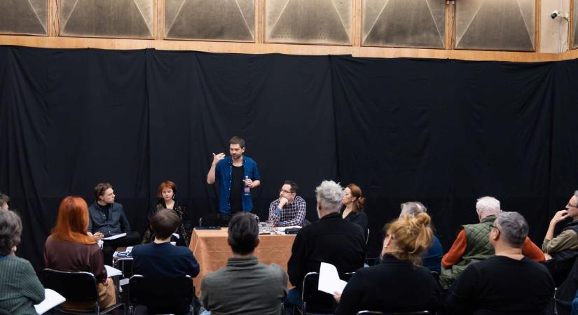 Gogol senkit sem kímél: A revizor minden gyarlóságot leleplez