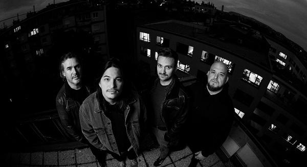 Újratervezés, friss dinamika, készülő anyagok: ék zenekar interjú - Rockbook podcast 69.