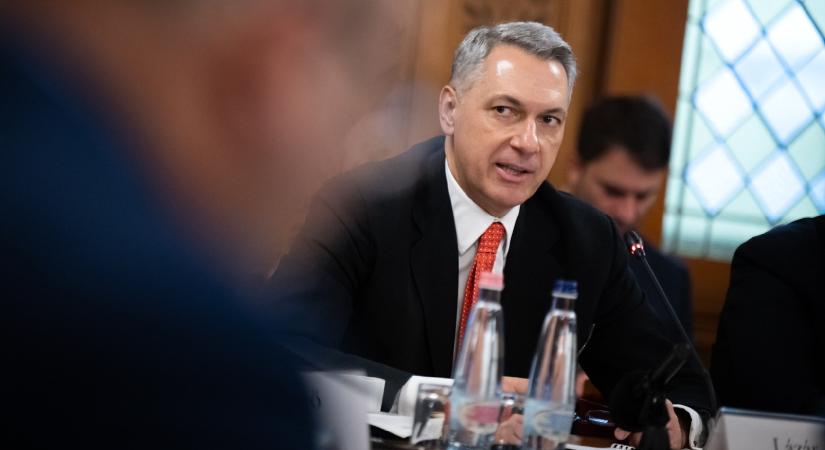 Lázár János szerint december 31-ig nagyrészt rendezi a kormány a tartozásait Budapest felé