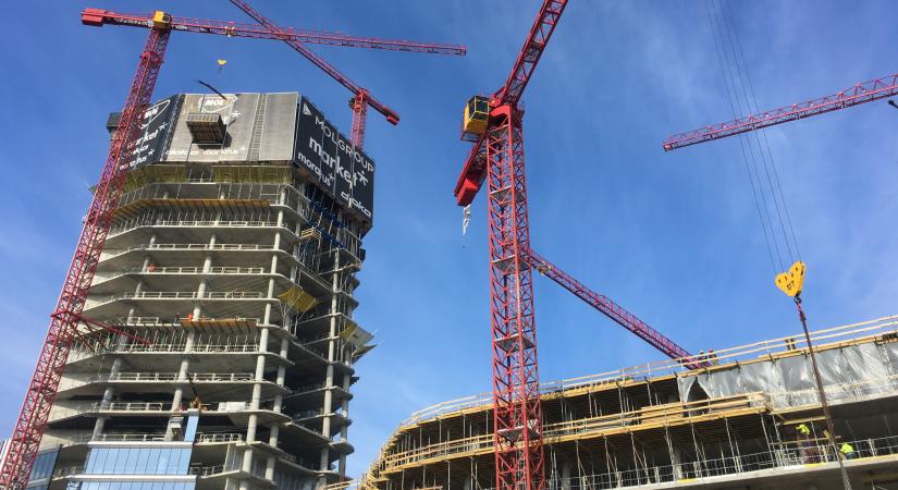 Így halad az ország legmagasabb épületének fejlesztése - Képeken a Mol Campus építkezése