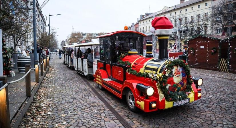 Újra zakatol a varázslat, érkezik a Mikulás kisvonata!