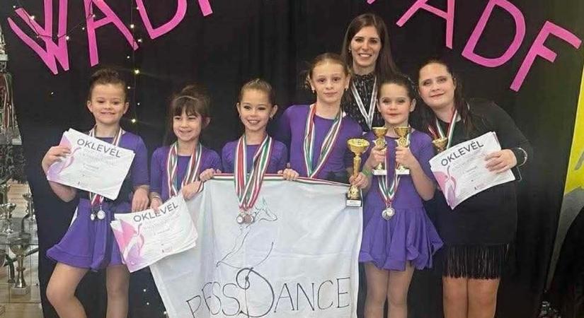 Tizenöt aranyéremmel zárták az évet – kiválóan szerepeltek a zalaegerszegi táncosok a WADF magyar bajnokságon