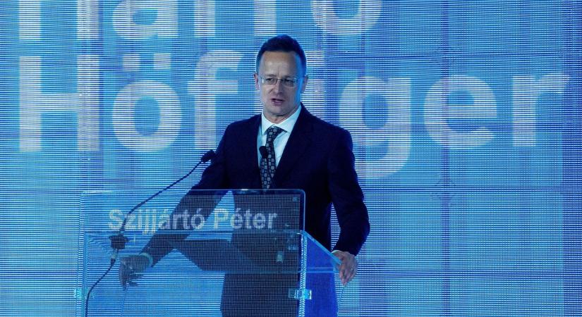 Szijjártó szerint az európai emberek nem fognak kesztyűs kézzel bánni a vezetőikkel a békekötés után