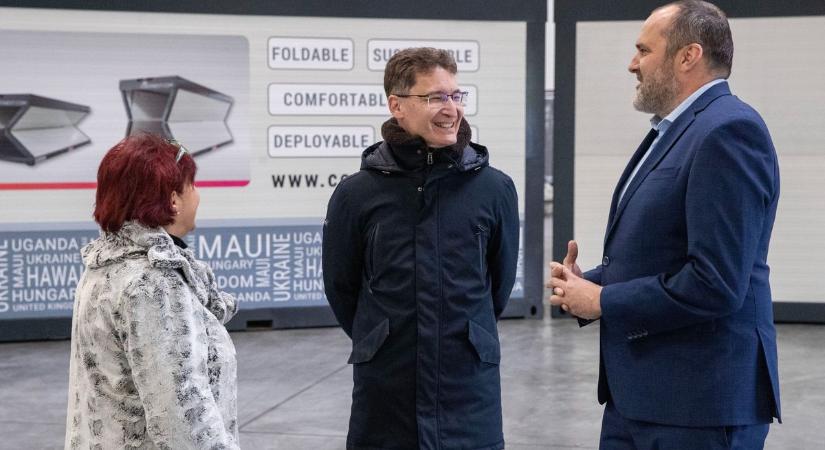 Fényes kilátások: új egységet adott át a fehérvári gyár (galéria)