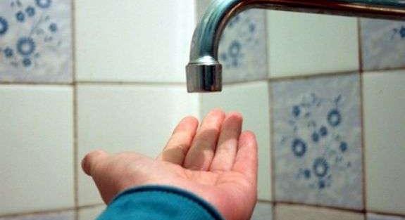 Romániában negyedik napja vízellátás nélkül maradt körülbelül 100 ezer ember