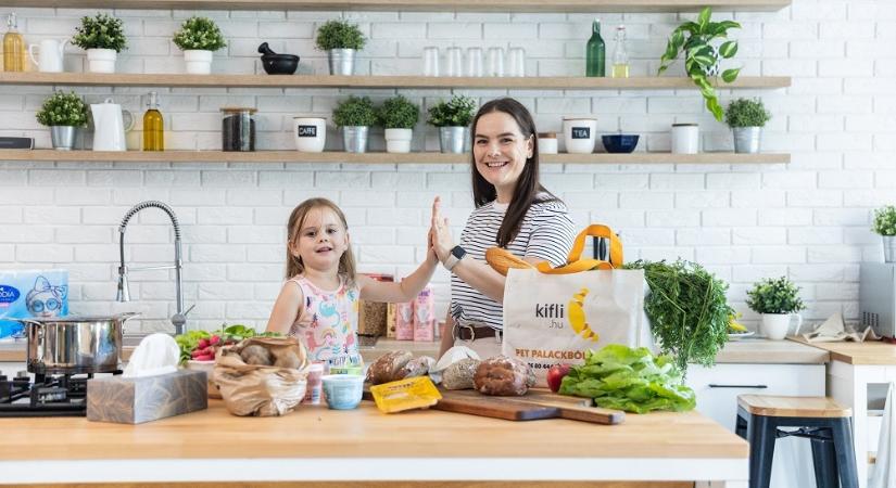 „Majdnem elmulasztott pillanatok. De nem most!” címmel indít úttörő, teljes egészében AI-val készült karácsonyi kampányt a Kifli.hu