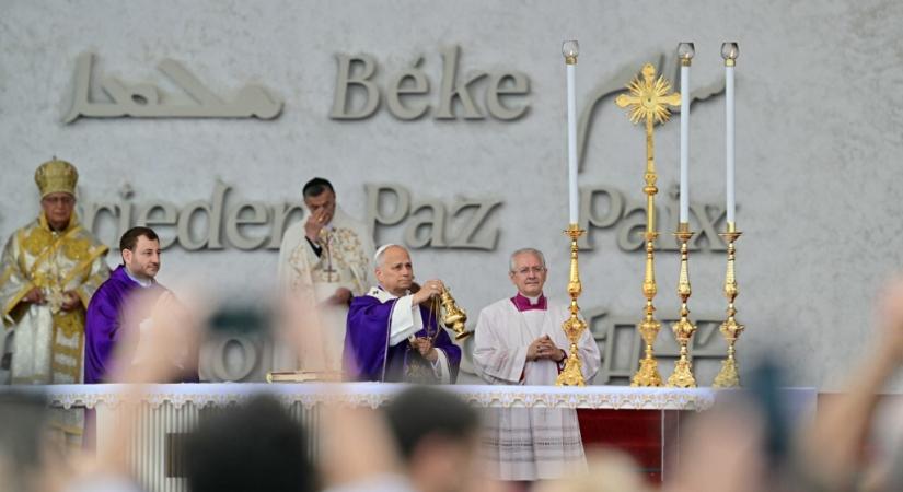 A béke küldöttjeként lépett színre XIV. Leó pápa az első külföldi útján