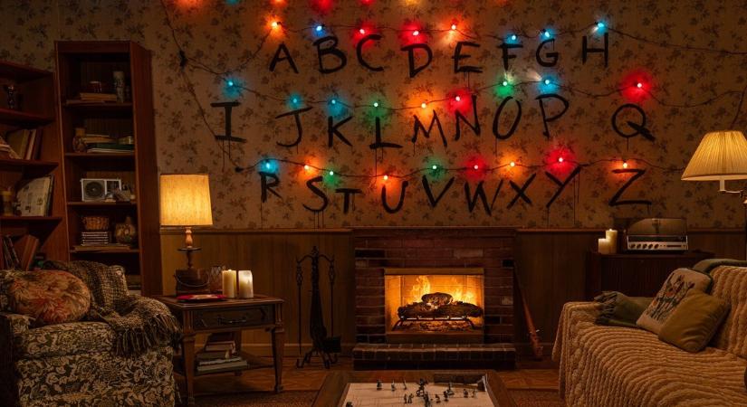 Most már Stranger Things és Wednesday kandallókat is bámulhatsz a Netflixen