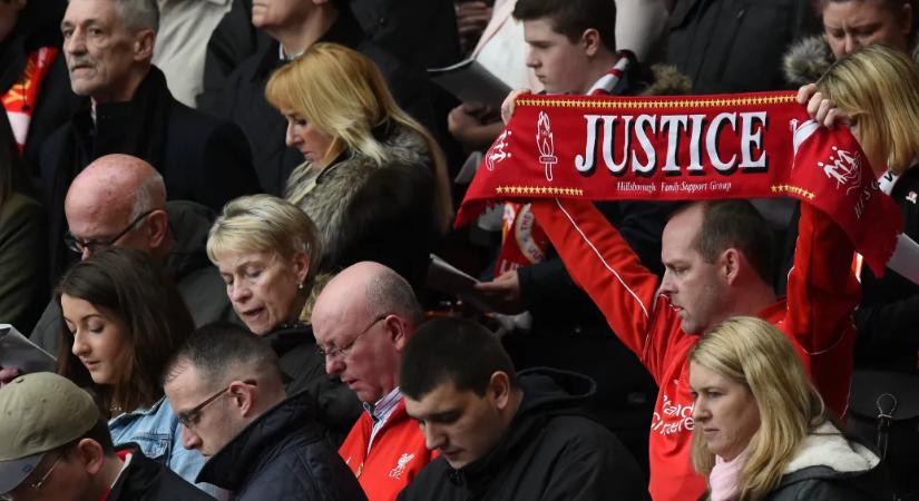 Egy 13 éves vizsgálat szerint a rendőrök hibájából halt meg 97 fociszurkoló a Hillsborough-tragédiában