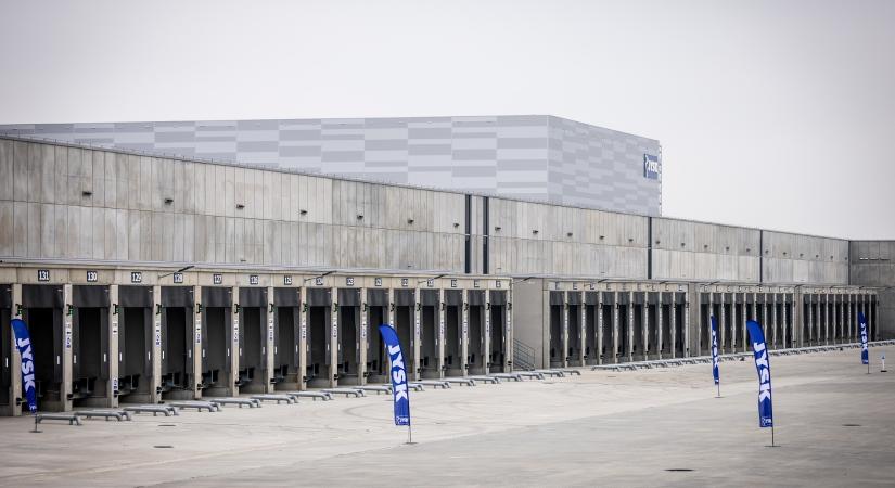 Új napelemparkot telepít a JYSK Lengyelországban – a magyarországi ecseri központ is egyre zöldebben működik