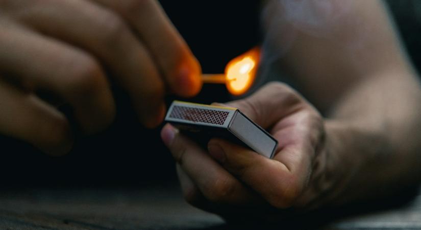 Hét évre börtönbe mehet az irigységből gyújtogató férfi