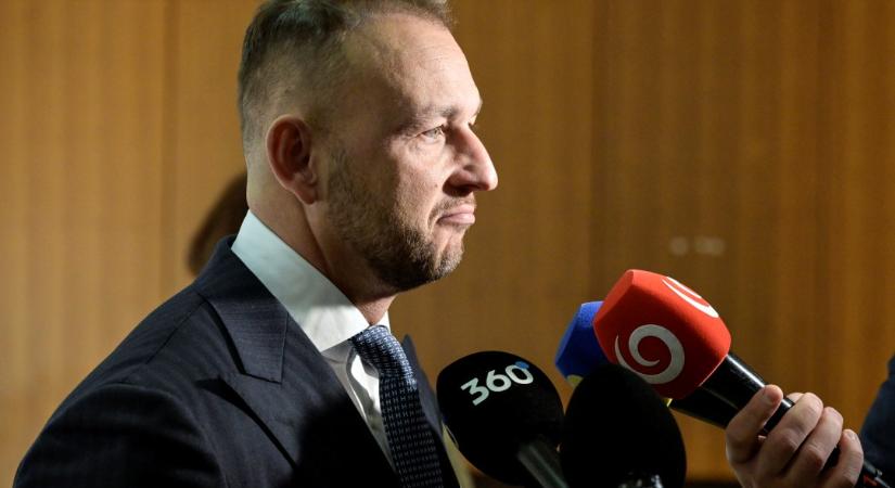 Jövő hétre halasztották Ferenčák leváltását. Nagy a káosz a HLAS-ban