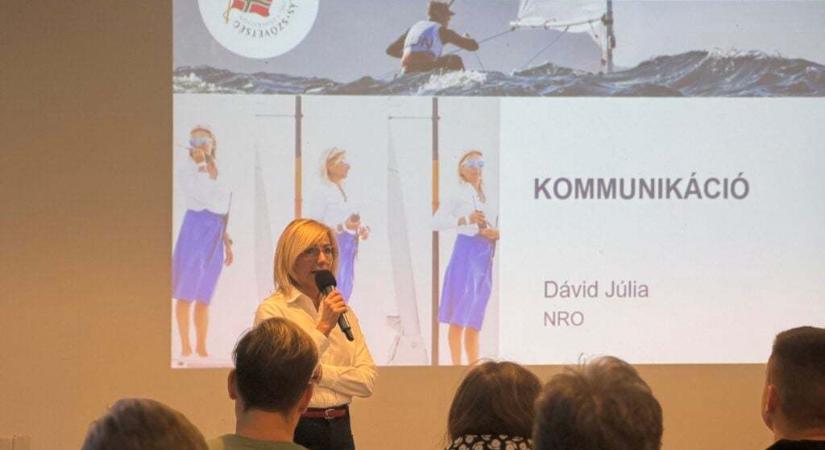 Hiánypótló versenyrendezői alapképzés és továbbképzés 170 résztvevővel a Testnevelési Egyetemen