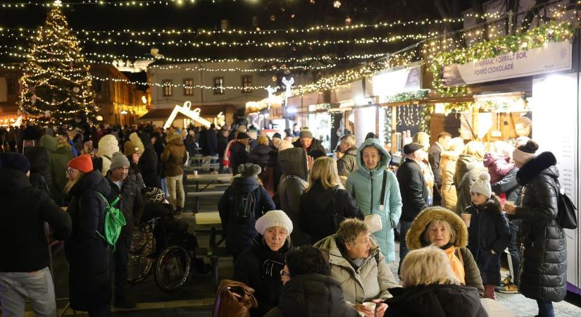 Dobtunk egy hátast a Dobó téri áraktól, de nem úgy, ahogy elsőre gondolnád – fotókkal, videóval