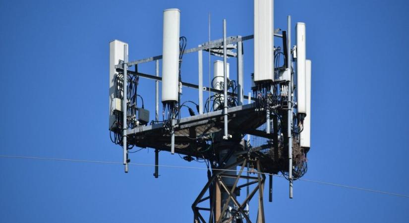 Mindhárom mobilszolgáltató megkapta a 5G-engedélyt