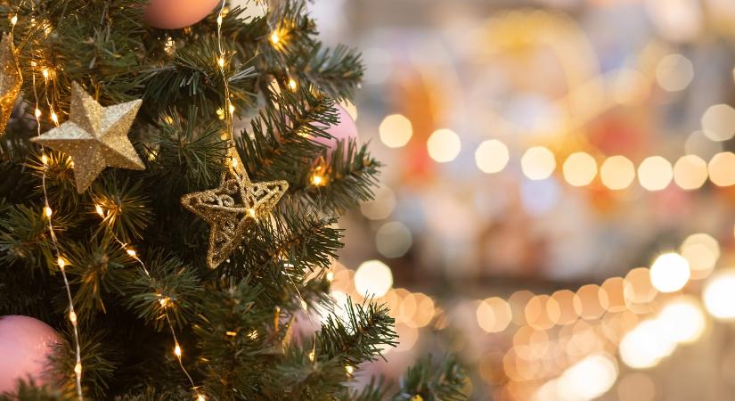 Karácsonyi családi vita – a lány nem tér haza, mert az apja „második anyaként” akarja elfogadtatni a mostohát