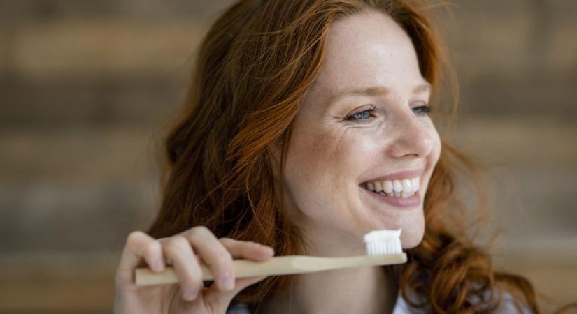 Ezért rakják egyre többen a fogkefét a mikróba