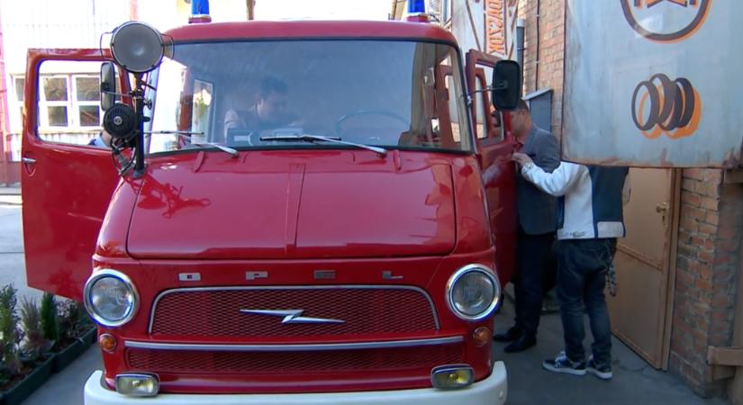 Kincsvadászok: Fejes Tamás vásárolt egy tűzoltóautót