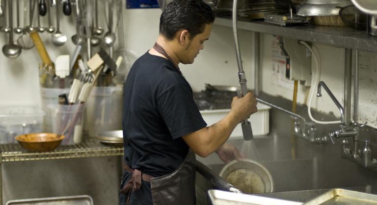 Kiderült, hány vendégmunkás dolgozhat 2026-ban Magyarországon