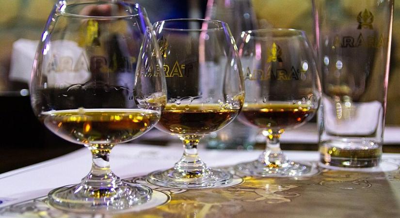 Befellegzett Ukrajnában a konyaknak