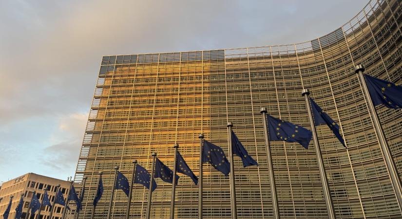 Politico: A korrupcióellenes vizsgálat az évtized válságába sodorhatja az EU-t