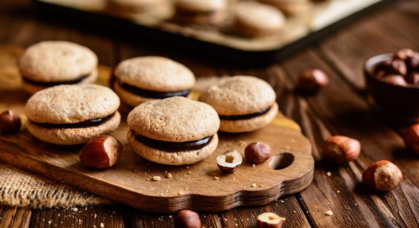 A világ legaranyosabb aprósütije: ezt jelenti a baci di dama, a „hölgyek csókja”