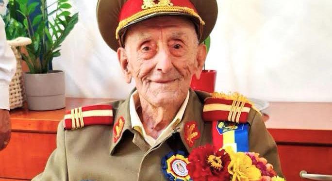 Egykori legionárius kapott kitüntetést? - Javaslat Nicușor Dannak a vitatott döntés után