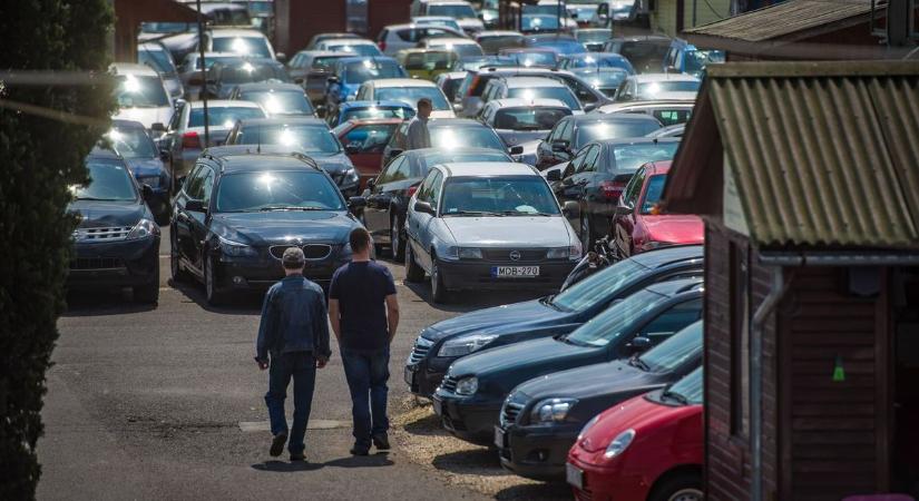 Kényszerautó-vásárlás olcsón: Mutatjuk, mit kapunk 400 ezerért Fejérben