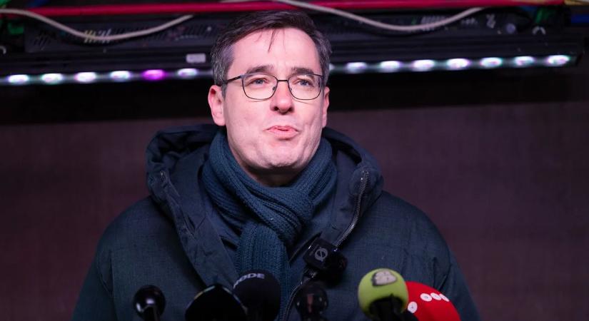 Amíg a kormány a budapestiek segítségére siet, Karácsony Gergely a Facebookon panaszkodik