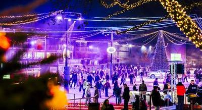 Csússz bele a télbe! – Megnyitott a Budapest Park jégpályája, és mi rögtön ki is próbáltuk