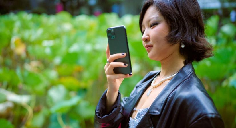 Kínában úgy veszik a mobilokat, mint a cukrot – több mint 10 százalékkal nőtt a mobiltelefon-kiszállítás szeptemberben