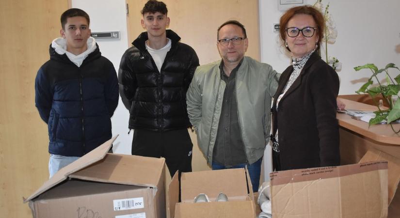 Pápai családoknak segít a Perutz FC Pápa